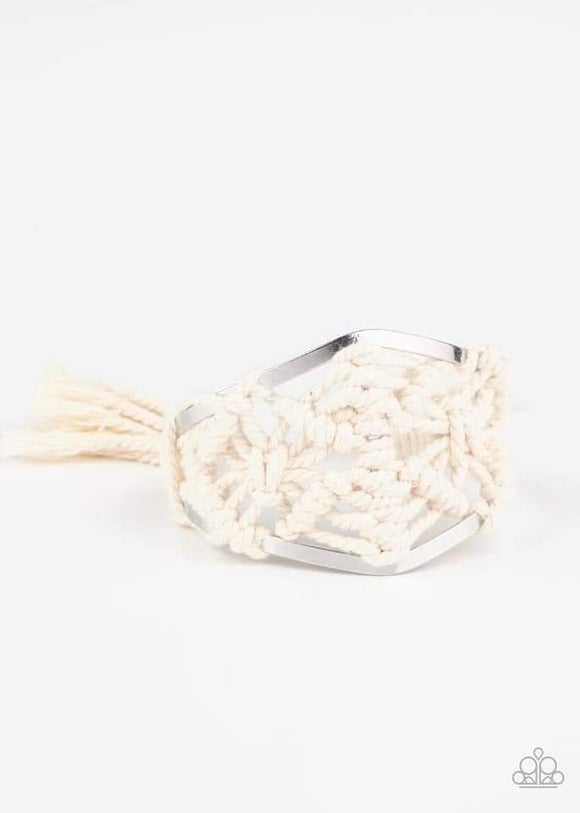 Macrame Mode - white